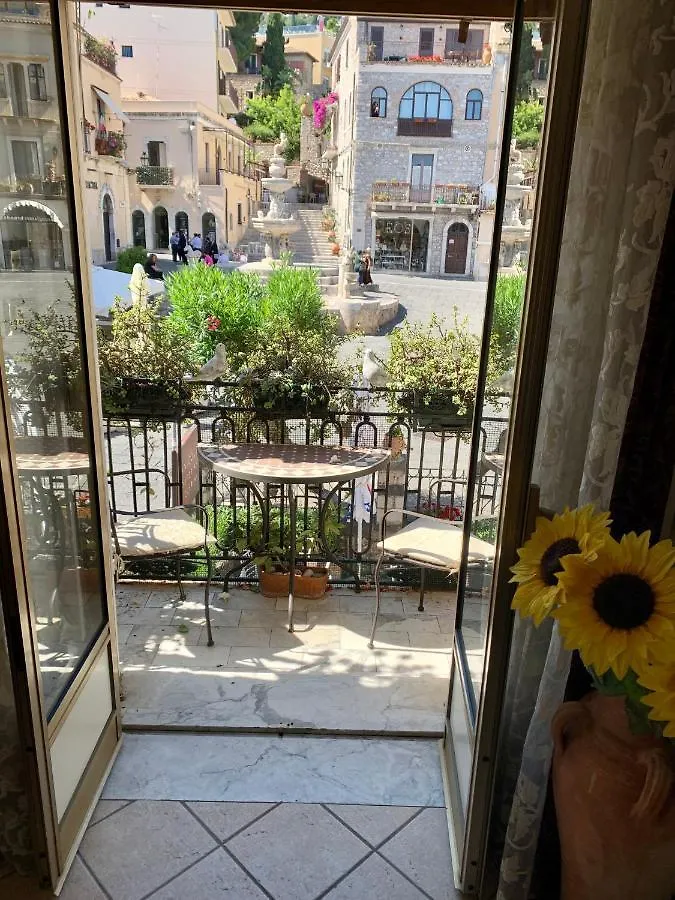 Casa Antica Savoia Apartment Taormina